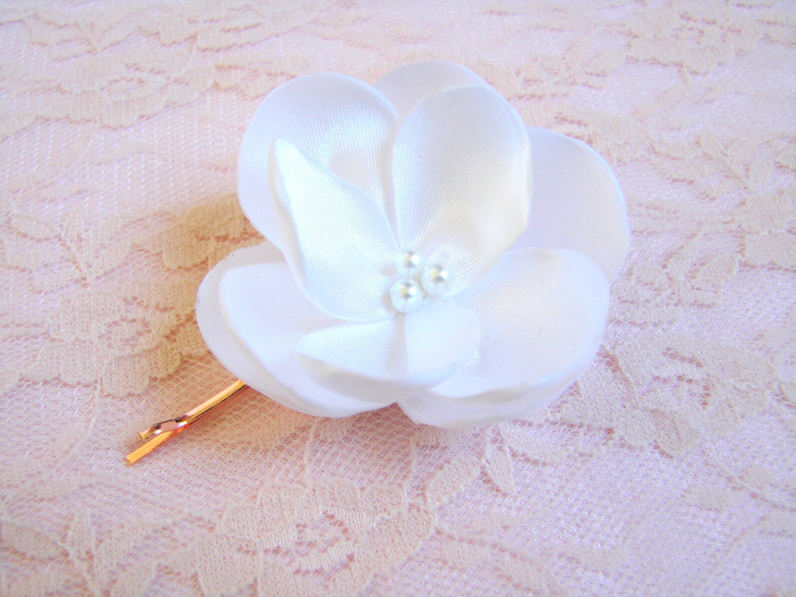 Magnolia hair pins Bridal Magnolia hair clips Wedding flowers Etsy