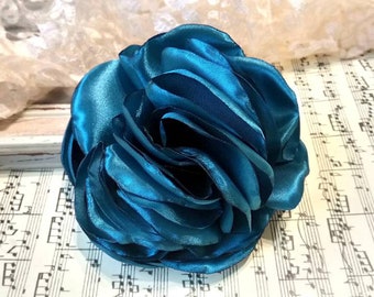 Blue flower pin Large rose blue Brooch Mother of the bride pin Blue Silk flower hair clip Flamenco flower Gift for mom Blue Corsage pin