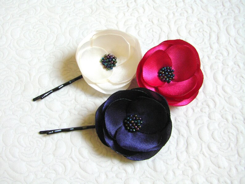 Bridal flowers Ivory Fuchsia Violet hair flower Fuchsia hair clip Violet Bridal flower Ivory Bridesmaid pins silk flower barrette Eggplant