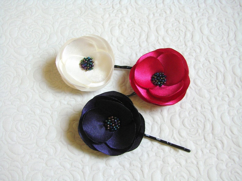 Bridal flowers Ivory Fuchsia Violet hair flower Fuchsia hair clip Violet Bridal flower Ivory Bridesmaid pins silk flower barrette Eggplant