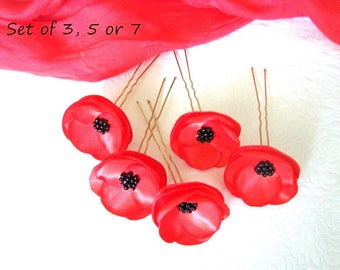 Tiny Poppy hair pins Red Poppy hair flowers Bridal poppies Poppy wedding flowers Bridesmaids poppy Barrettes Flower Girl Poppies pins