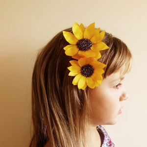 Sunflower headband Flower girl Rustic Sunflower fascinator Wedding Sunflower Bridesmaid headband Rustic Sunflower wedding rustic headband
