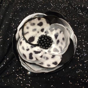 Leopard print brooch Leopard pin Gift for her Corsage pin flower  Gift for mom Family photo pin Leopard fabric flower Hair clip Leopard