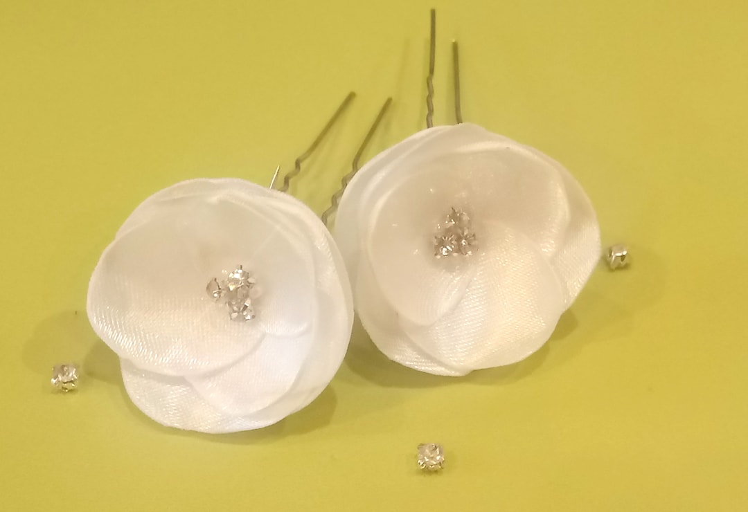 Tiny Ivory Hair Pins Bridal Hair Flowers Wedding Hair Pins Bridal