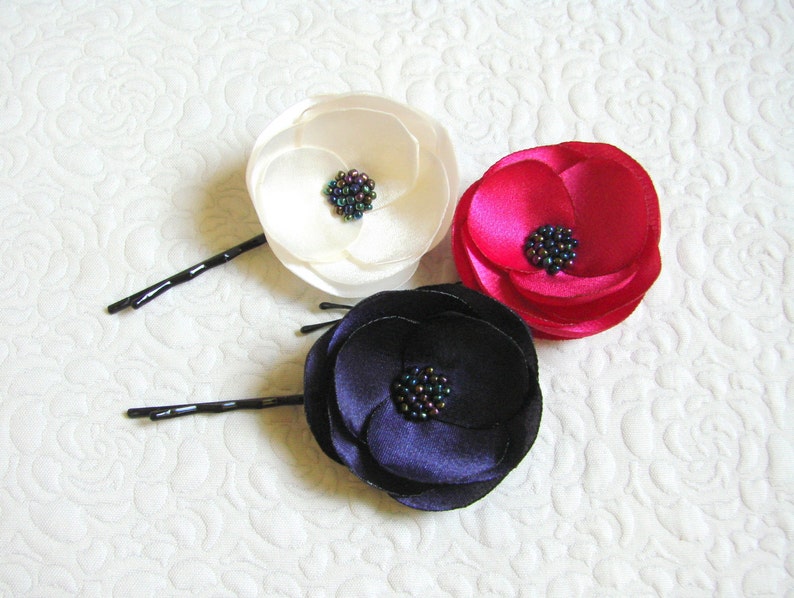 Bridal flowers Ivory Fuchsia Violet hair flower Fuchsia hair clip Violet Bridal flower Ivory Bridesmaid pins silk flower barrette Eggplant