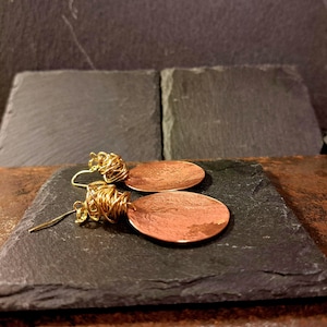 Lightweight Disc Earrings, Copper Hammered Round Earrings, Circle Dangle Earrings, Rustic Earrings, Hammered Copper Jewelry