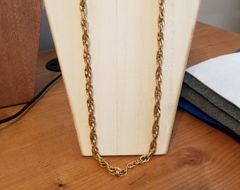 Vintage Park Lane Unisex Polished and Textured Goldtone Prince of Whales Twisted Link Chain Combination Choker / Necklace