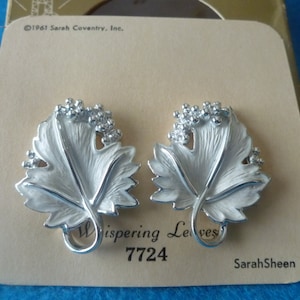Never Worn! Vintage Sarah Coventry &quot;Whispering Leaves&quot; White Enamel, Textured and Polished Silvertone Grape Leaf Design Clip Earrings