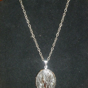 Multiples!! Vintage Sarah Coventry Silvertone &quot;Country Roads&quot; Locket Necklace