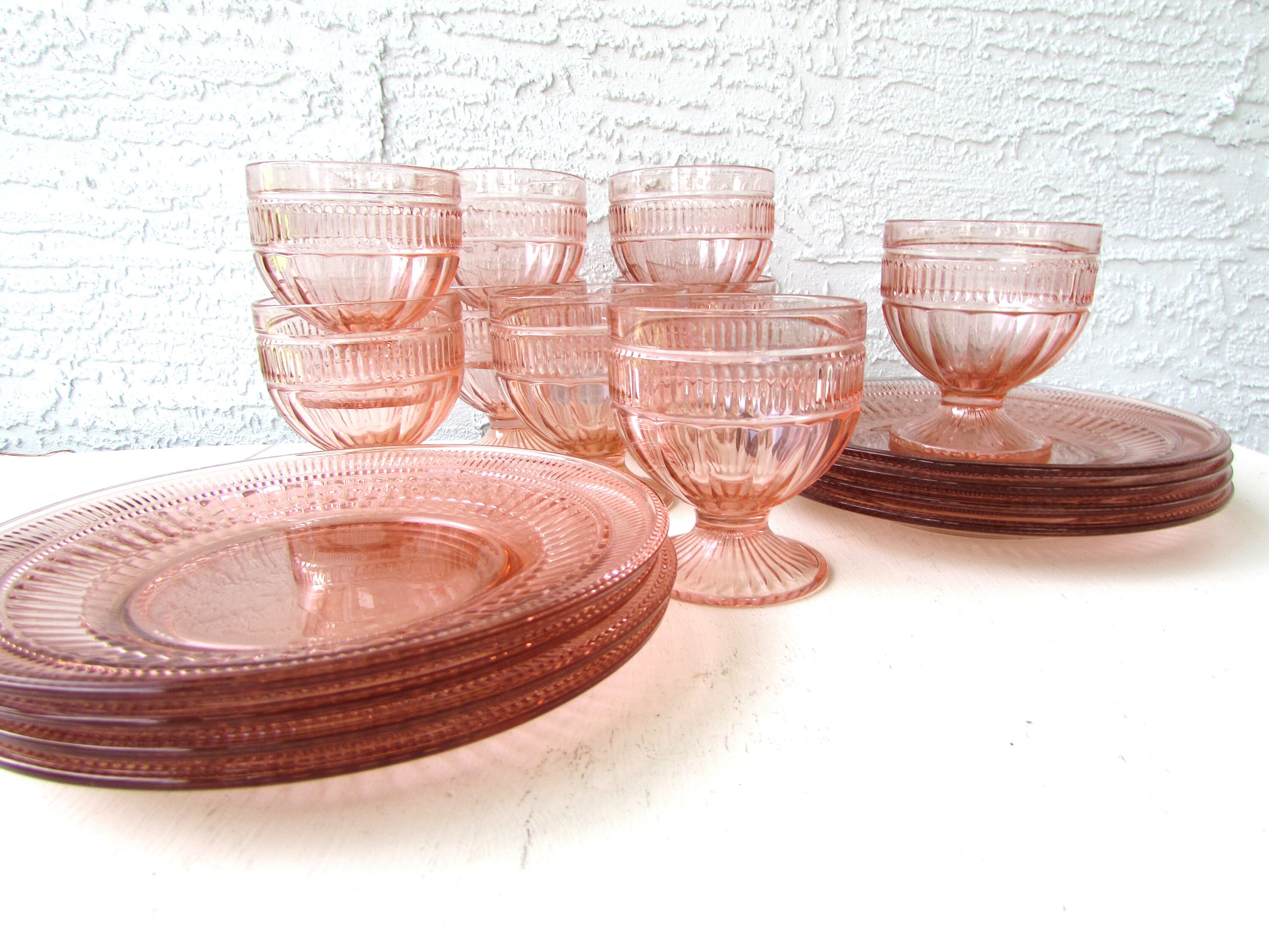 レア ヴィンテージ フェデラル シャロンローズ デザートプレート ペア ピンク Vintage Pink Glass Dessert Set: Coronation Plates & Coupe Dishes