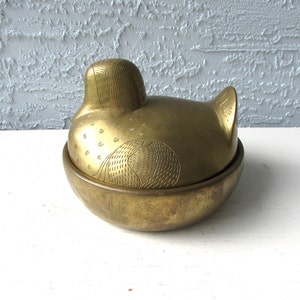 Vintage Brass Duck Trinket Box - Ethched Brass Duck Decorative Box - Mid Century Decorative Accessory =- Made in India
