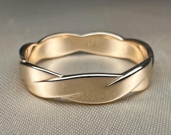 Vintage 14k Gold Intertwined Band, Unisex Ring, US Size 10 1/2
