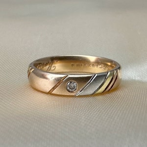 Ladies Modernist 14k Gold Band, German Wedding Ring with Diamond, US size 5 1/4
