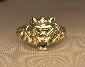 Antiker 333 Gold Löwe Ring: Deutsches Sternzeichen Statement Ring, Größe 10