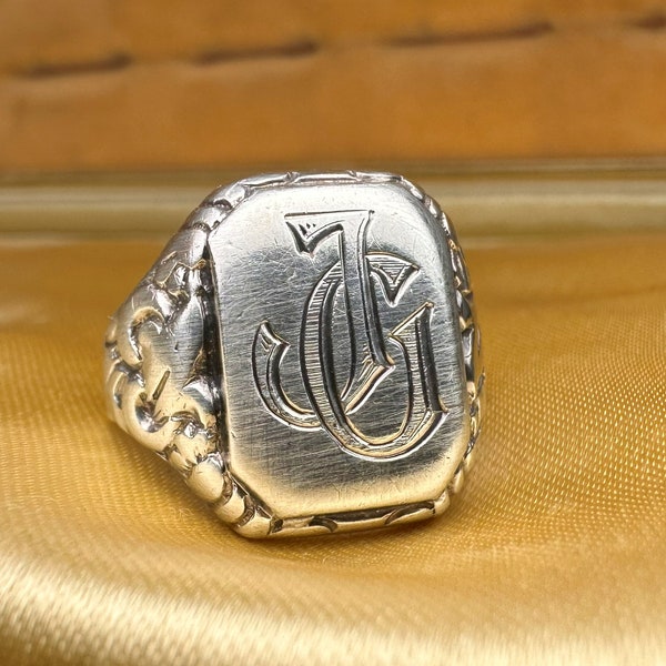 Antique German Ring, Unisex Signet Ring, Engraved 'JG', US Size 8 1/4