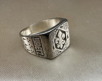 Antiker französischer Fleur-de-Lis Siegelring von KELT