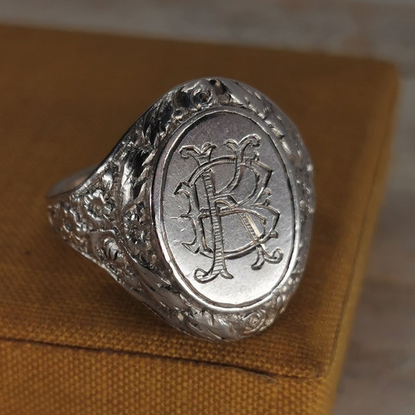 Shop Antique Signet Ring Online - Etsy