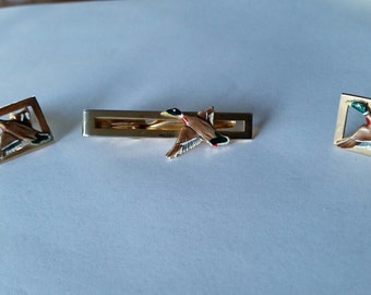 Vintage SWANK Men's Cuff Links & Tie Bar Clip Set ~ GOLD w/ Mallard Ducks Design