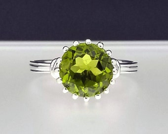 2.63 ct Peridot Ring in Sterling Silver / Vintage Style August Birthstone / Engagement Statement Ring / Free Shipping / De Luna Gems