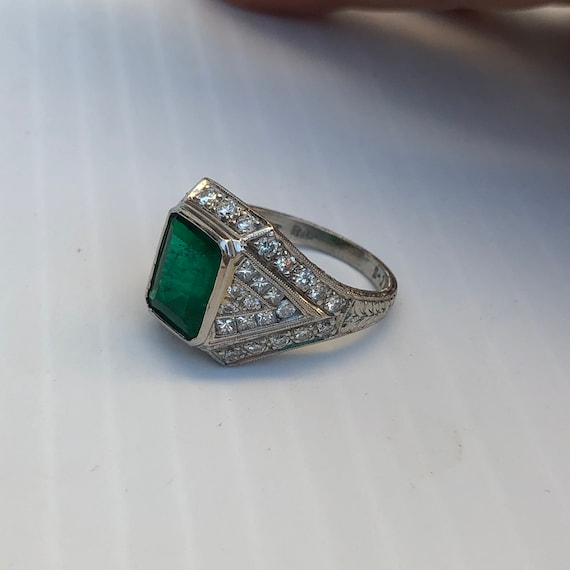 Vintage Emerald Cut Emerald and diamond ring in P… - image 2