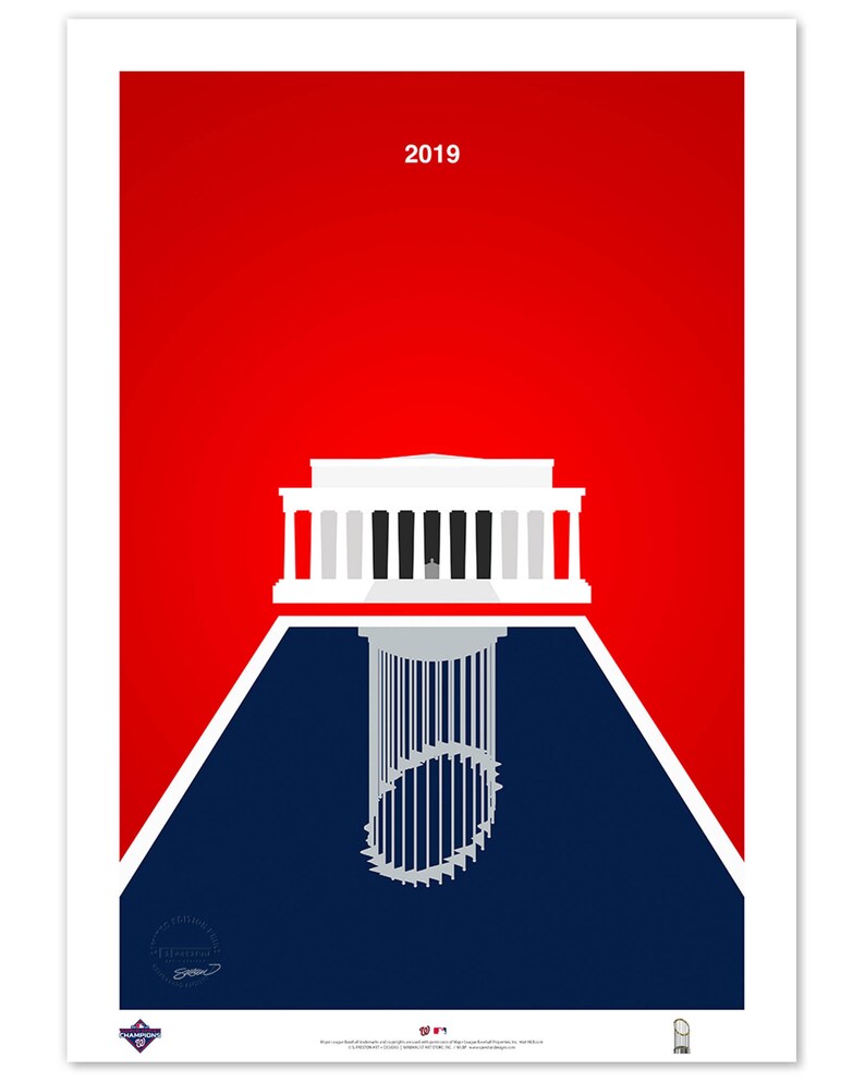 Puede incluir: Un dise&ntilde;o gr&aacute;fico rojo y azul con un edificio blanco con columnas y un estadio de b&eacute;isbol. El texto "2019" est&aacute; en la parte superior del dise&ntilde;o.