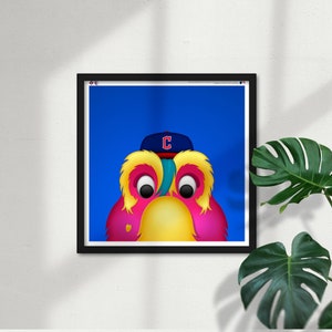 Minimalistischer Slider Cleveland Guardians Maskottchen - MLB Lizenzierte Limited Edition Peeker Kunst Wanddekoration von S. Preston