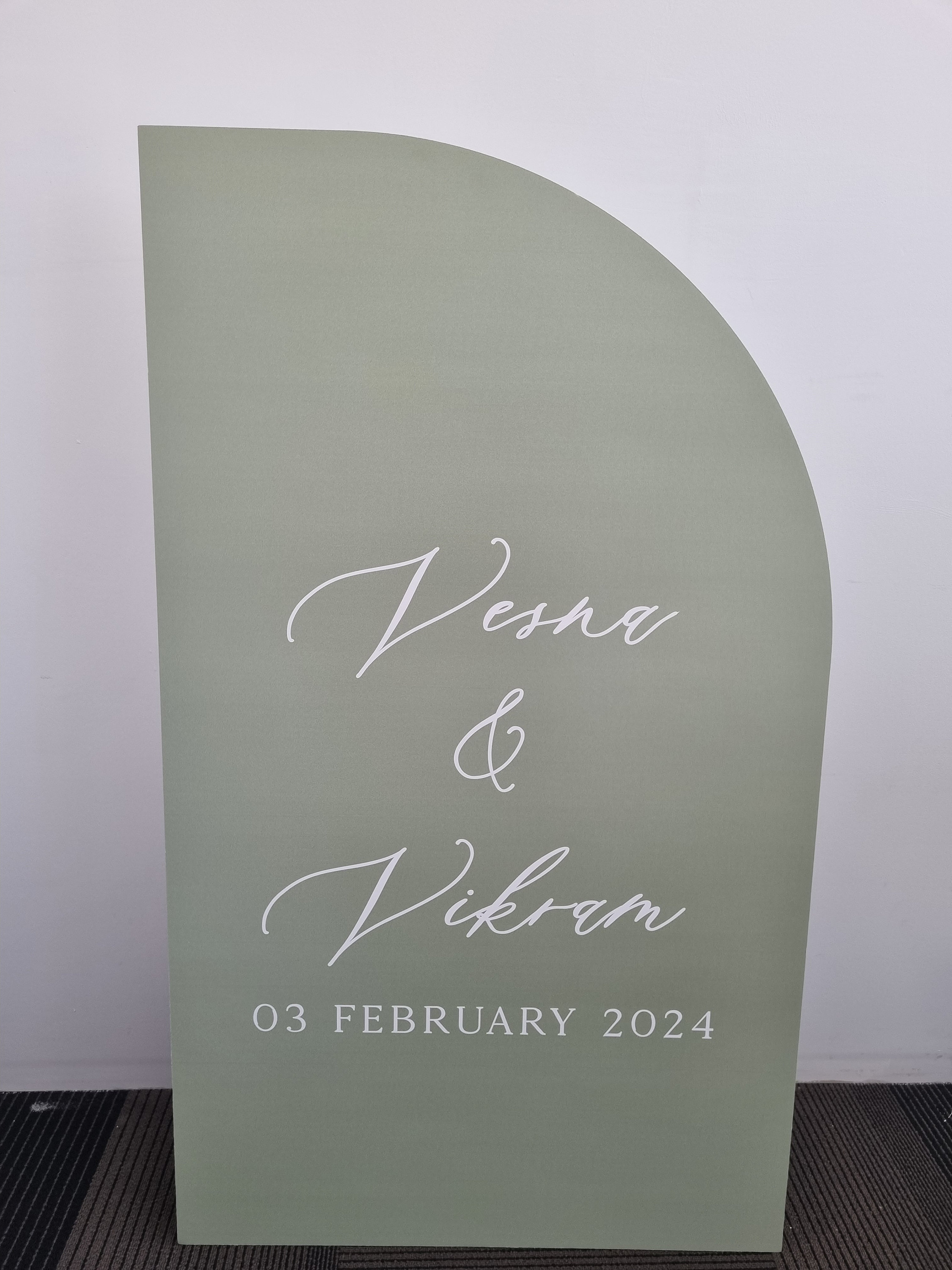 Custom Arch Signs Custom Arch Signage Set Freestanding Welcome Sign Seating Chart Arched ...