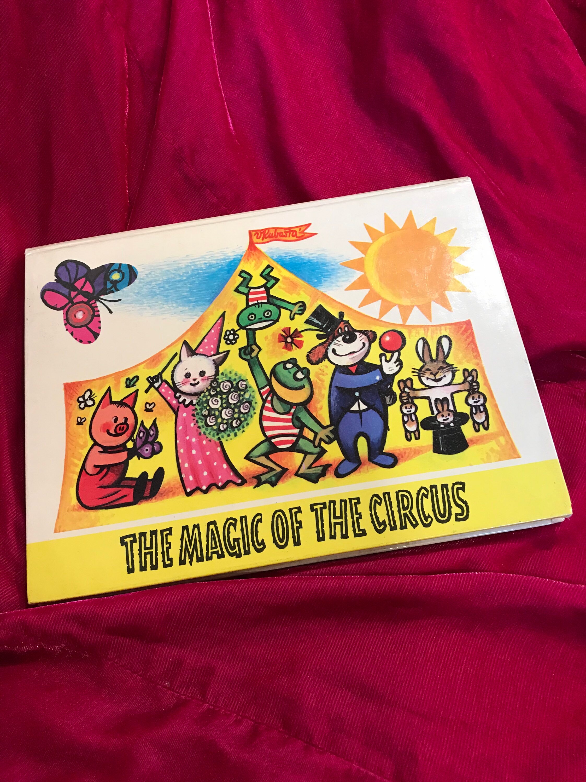 ☆大型仕掛け絵本☆The International Circus Pop-up Book☆ドイツ語版