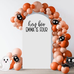 Décalcomanie d'anniversaire personnalisée « Hey Boo » pour Halloween : décoration d'arche de ballons de fête image 1
