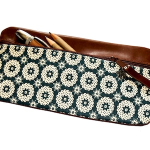 Elegant pencil case LEATHER fabric pencil case pencil case pen case individually made handmade cosmetic bag real leather stars