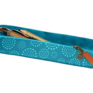 Dream in PENCIL CASE TURCHESE Pelle conciata al vegetale