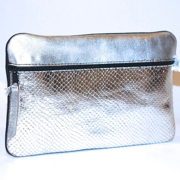 Clutch Schminktasche LEDER SILBER, Rückseite Nappa schwarz hochwertig handgearbeitet Partyclutch Partytasche fein