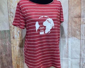 Earth Day Large Pink Clover Hand Printed Upcycled Striped Polyblend Tee Buttons