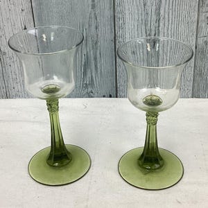Set of 2 Vintage PartyLite Green Glass Stem Votive Tealight Candle Holders