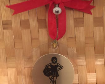 E347 New PERSONALIZED Cheerleader Pom Poms Girl Cheer Team High School College Squad Handmade Glass Ornament