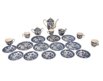 Vintage Japan Made Ceramic Blue White Floral Teapot Teacup Saucer 23pc Tea Set