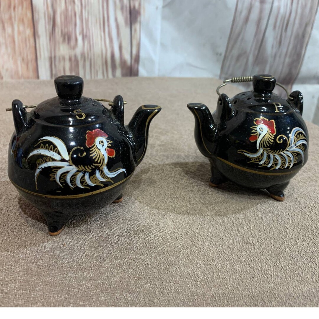 Vintage Japan Ceramic Large Rooster Tea Kettle Teapot Salt Pepper