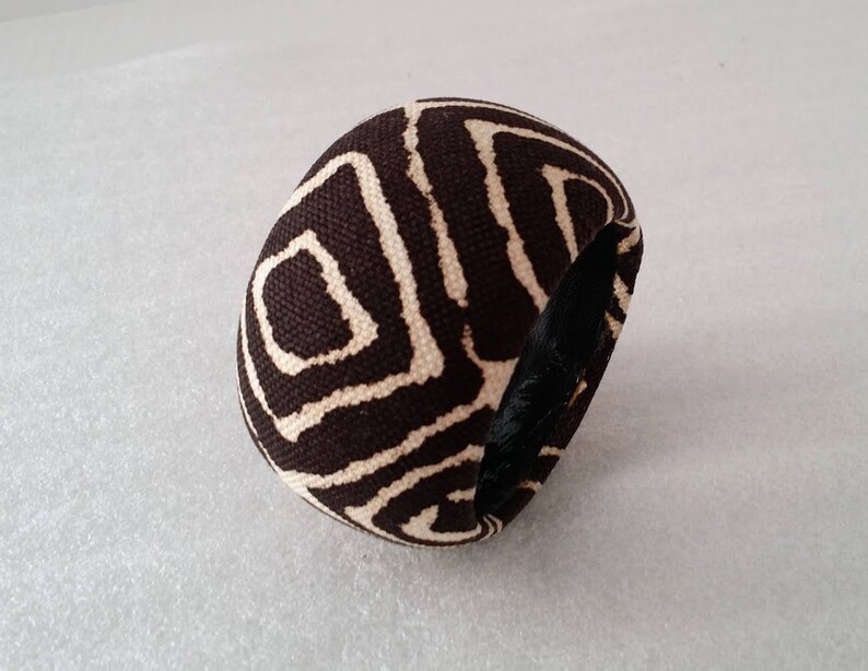 Authentic Signed Oscar de la Renta Tapestry Bangle Bracelet