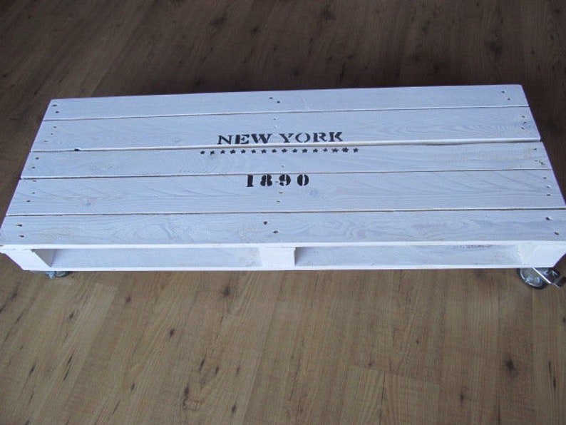 Pallet table New York image 2
