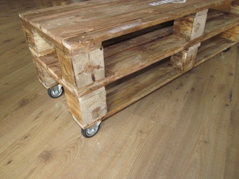 Table basse en bois recyclé port dattache image 3