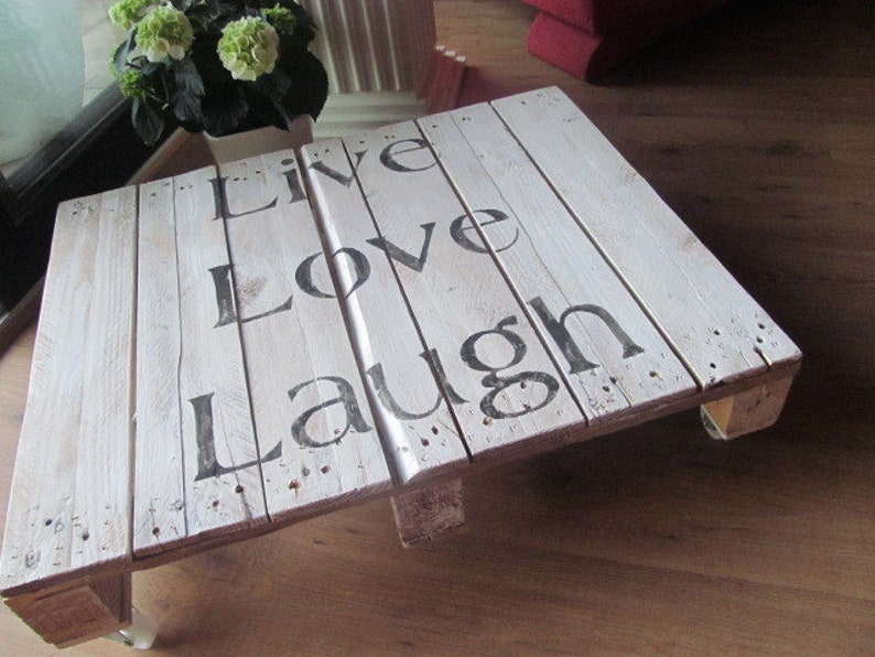 Palette upcycling LIVE LOVE LAUGH image 1