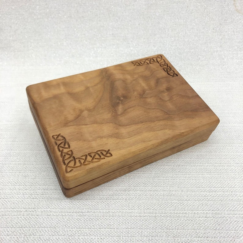 Walnut Hard Wood Dice Box With Dice Rolling Tray Lid Etsy