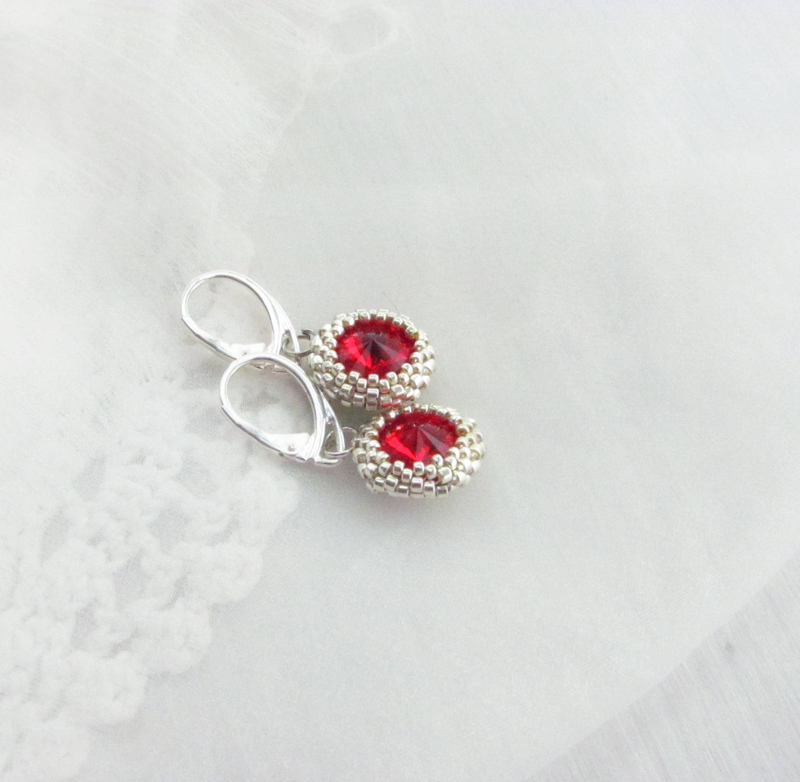 Red earrings 925 sterling silver backsDangle earringsCircle Etsy