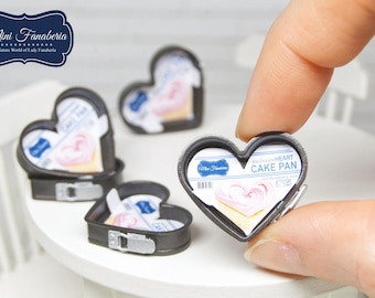 Cake Pan - heart shaped - miniature handmade collector's item (1:12 scale)