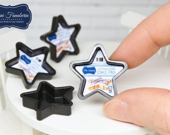 Star-shaped Cake Pan - baking tray - miniature handmade collector's item (1:12 scale)