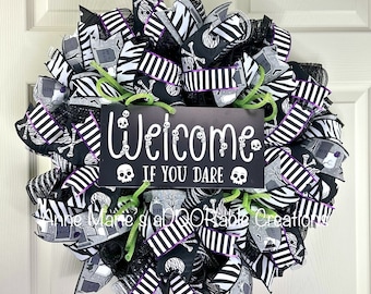 Welcome if you dare Halloween wreath for front door, Halloween wreath, zebra skull Halloween wreath, Skeleton bones wreath, Halloween wreath