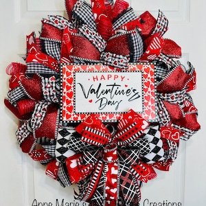 Happy Valentines Day wreath, Valentine’s Day wreath, kisses heart wreath, Valentines wreath for front door