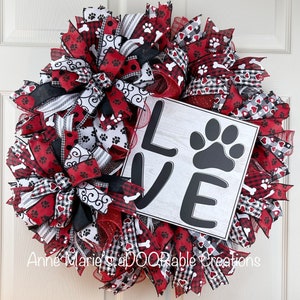 LOVE Dog paw print wreath, Dog wreath, Dog wreath for front door, Everyday wreath, paw print wreath, Valentines Day wreath, animal paw print