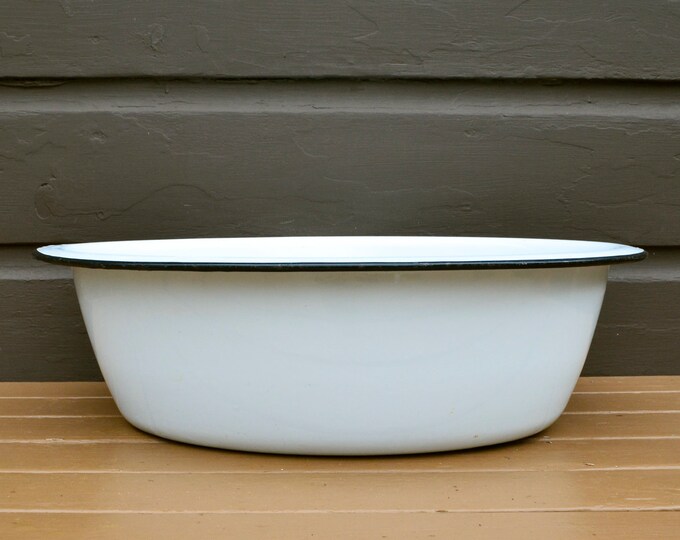Large Enamel Baby Bath Tub Vintage 20 White Enamel Wash Etsy