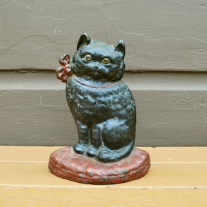 Iron Cat Doorstop,  Antique Sitting Cat Doorstop, Cast Iron Cat